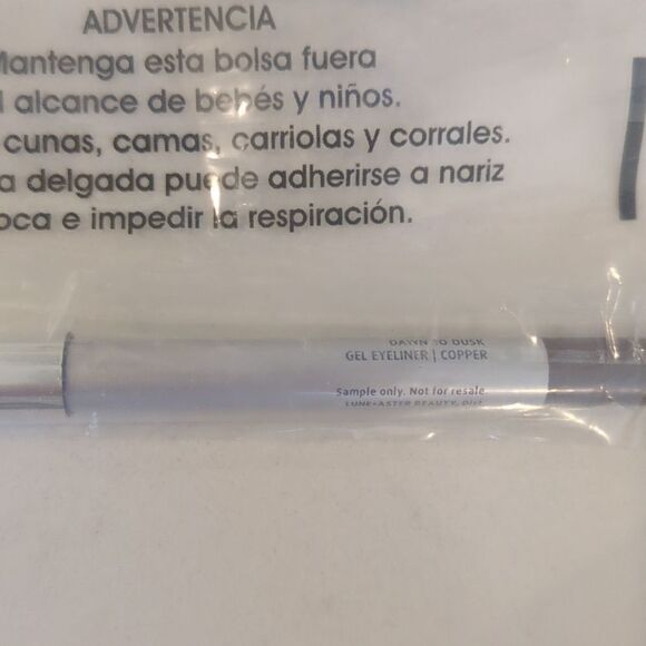 Lune + Aster gel eyeliner pencil - Picture 5 of 7